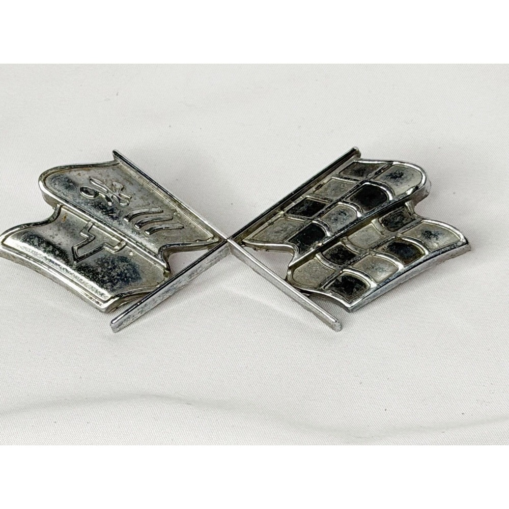 Vintage Corvette 1968-1974 C3 Fuel Door Crossed Flags Emblem GM 3954546